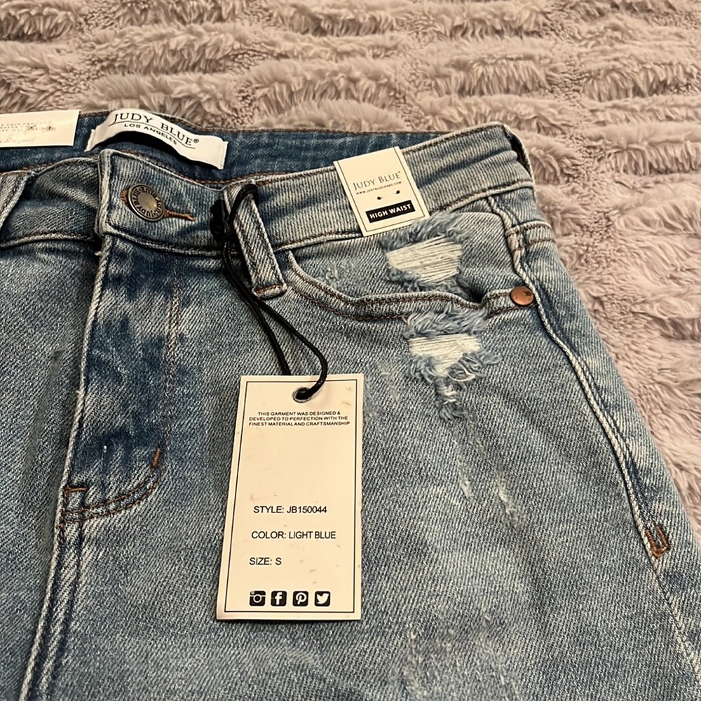 NWT Judy Blue High Waisted Rise Light Wash Bermuda Long Jeans Shorts New Small - Picture 2 of 13